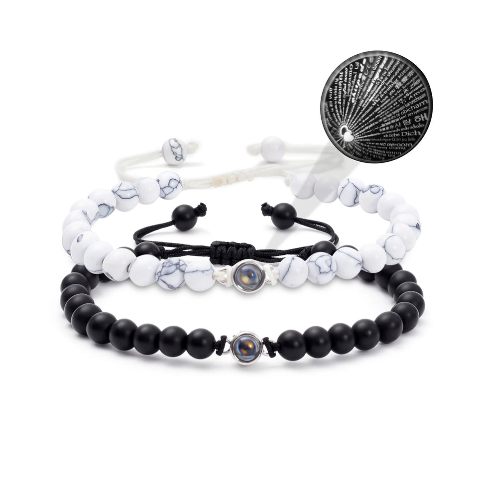 סט צמידים זוגיים עם אבן “אני אוהב/ת אותך” ב־100 שפות